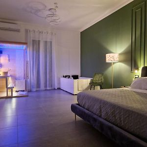 Camera con letto king size